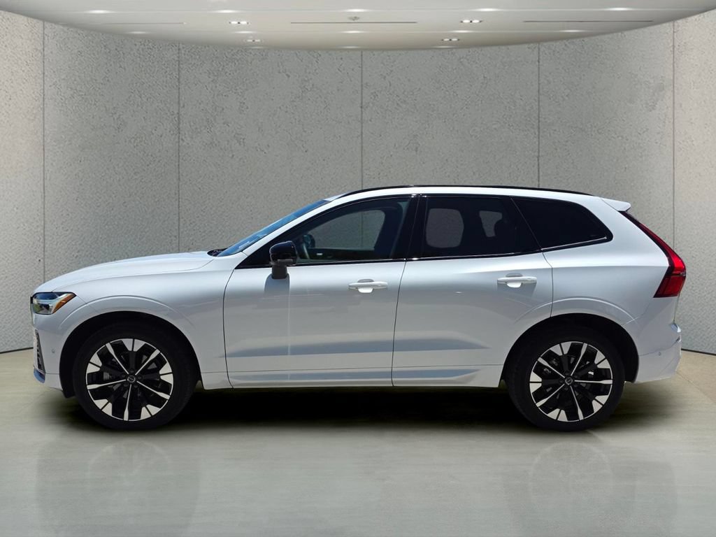 Used 2026 Volvo XC60 B5 Plus w/ Protection Package Premier AWD/4WD image 9