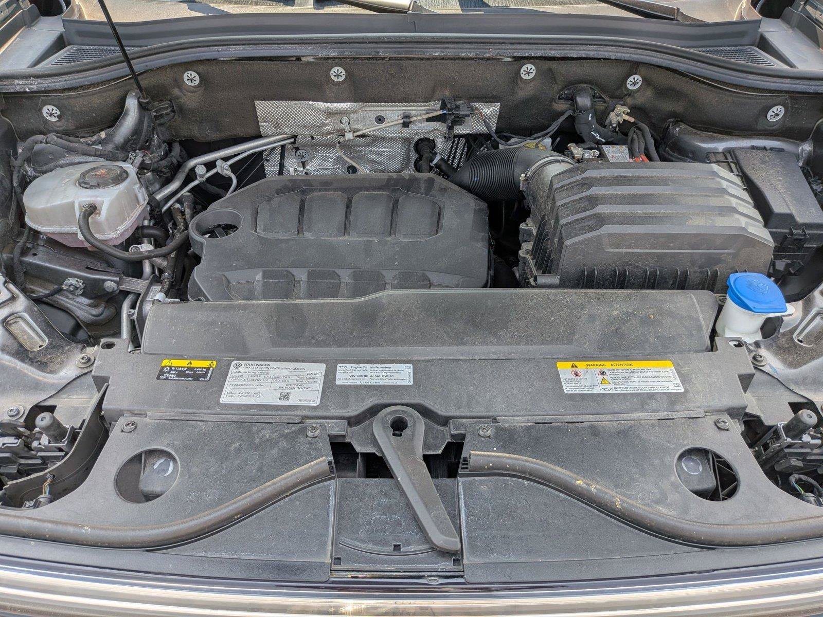 Used 2024 Volkswagen Atlas SEL Premium R-Line AWD/4WD image 22