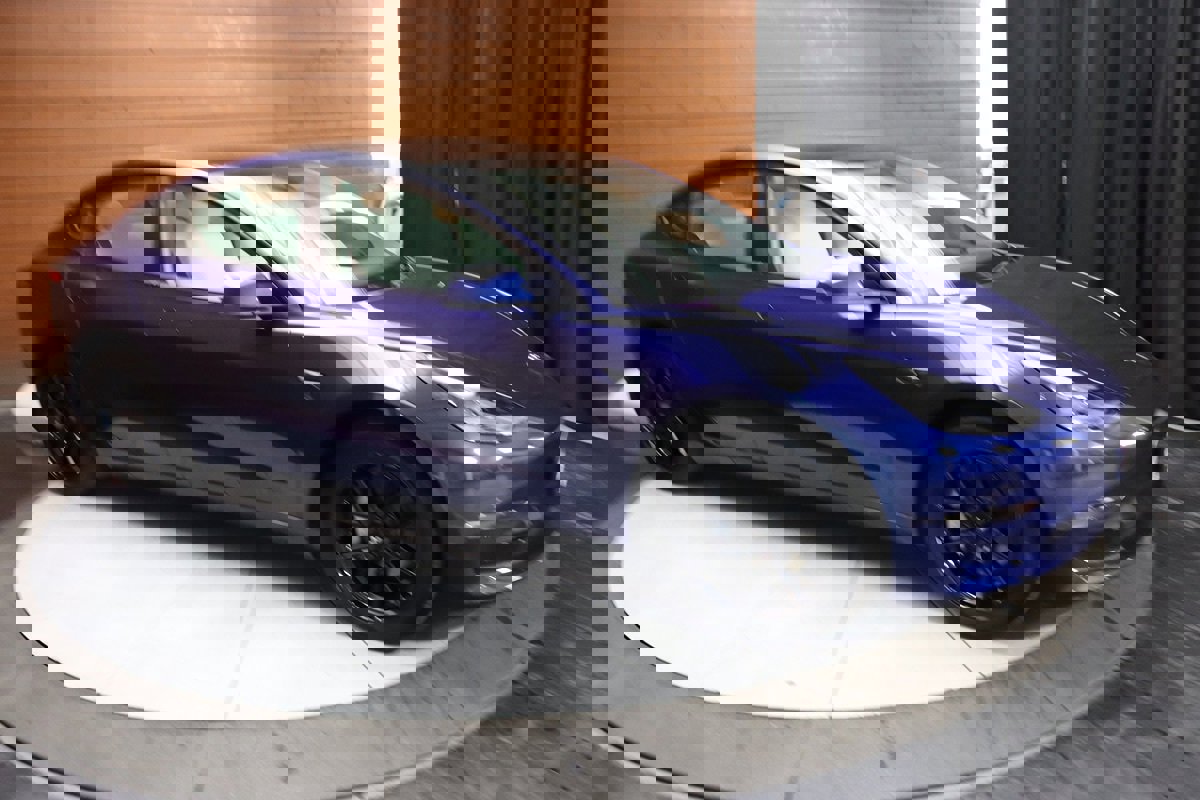 Used 2023 Tesla Model 3 Long Range image 16