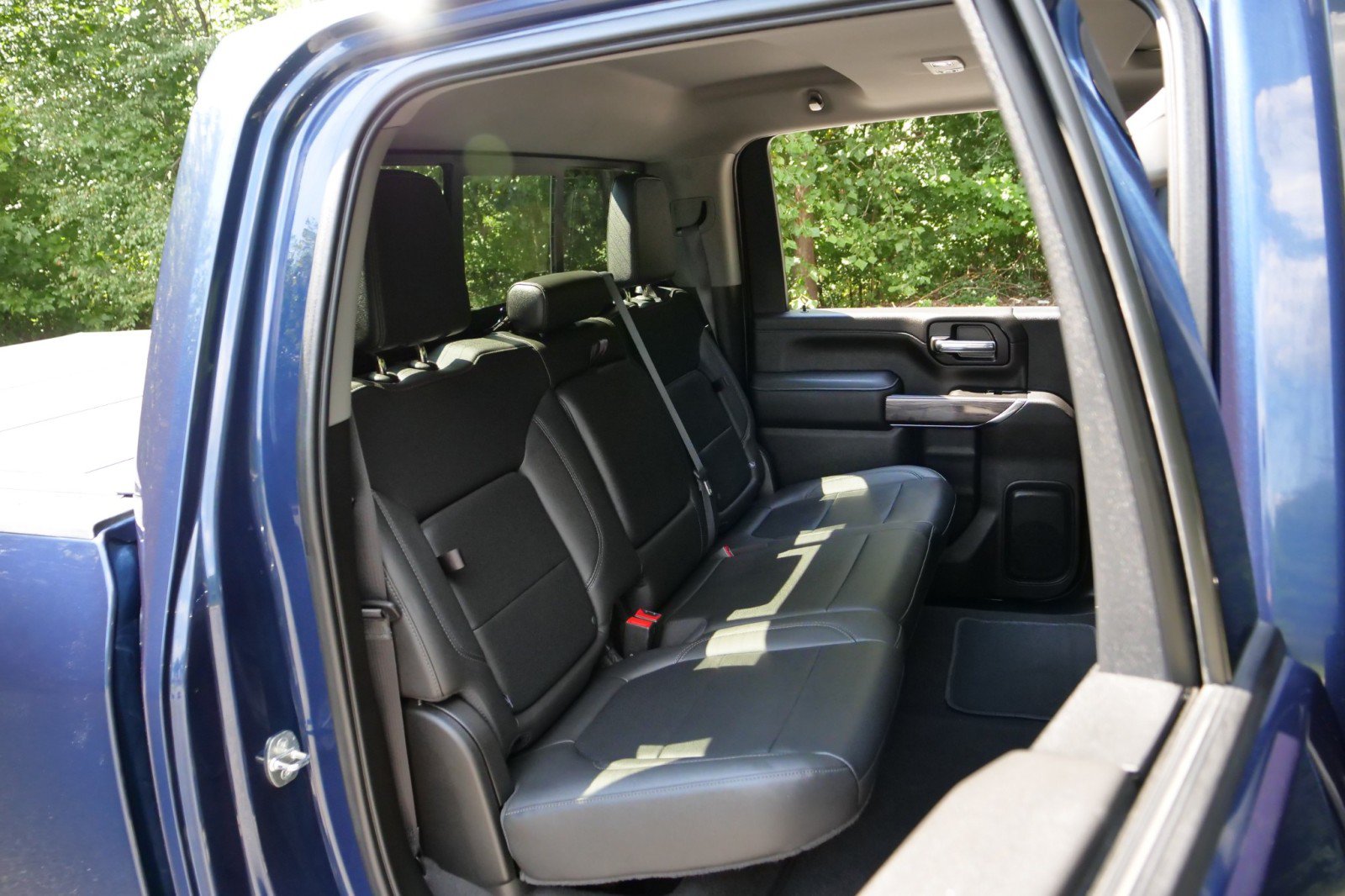 Used 2022 Chevrolet Silverado 2500 LTZ w/ LTZ Plus Package AWD/4WD image 42