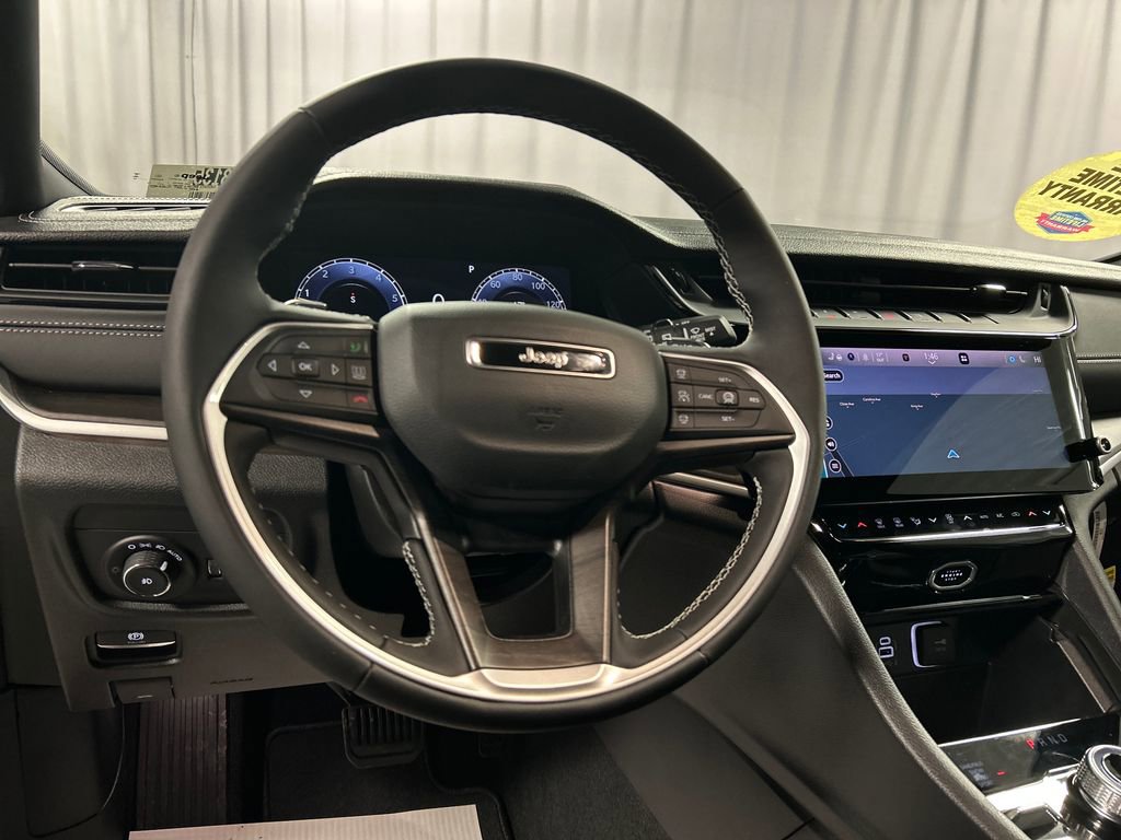 New 2026 Jeep Grand Cherokee Limited image 13