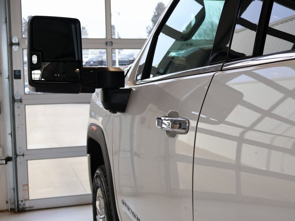 Certified 2023 GMC Sierra 3500 Denali w/ Denali Ultimate Package image 11