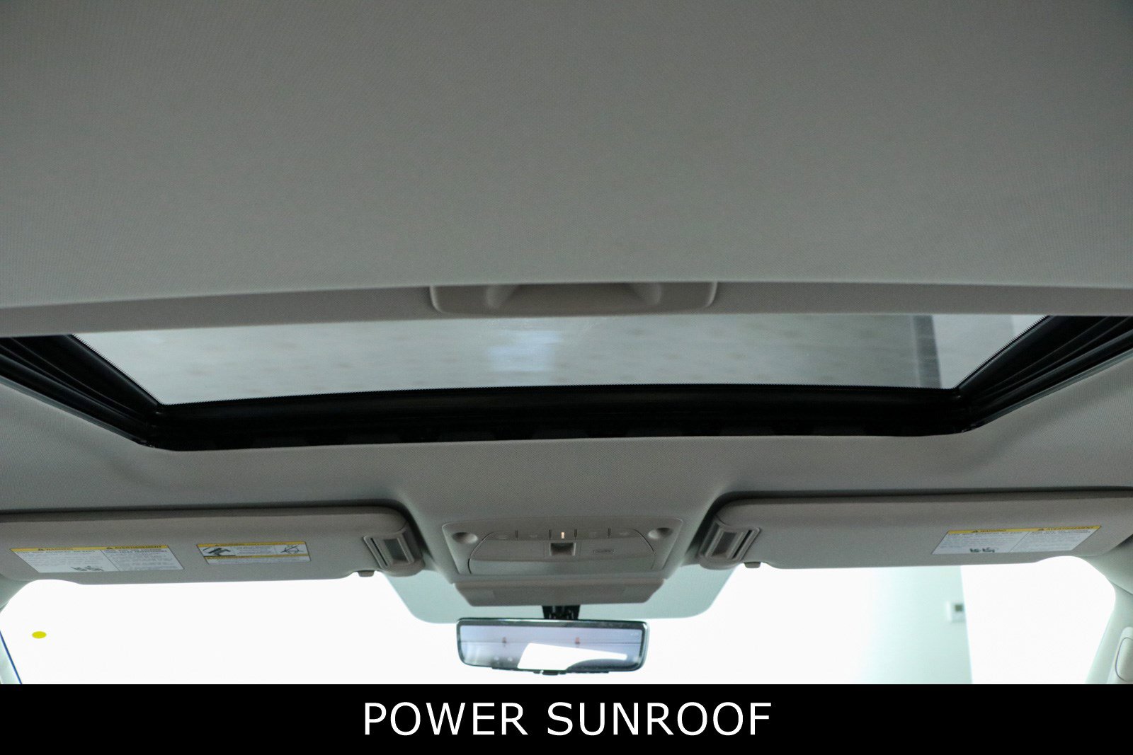 Used 2024 INFINITI QX80 Premium Select w/ All-Season Package image 24