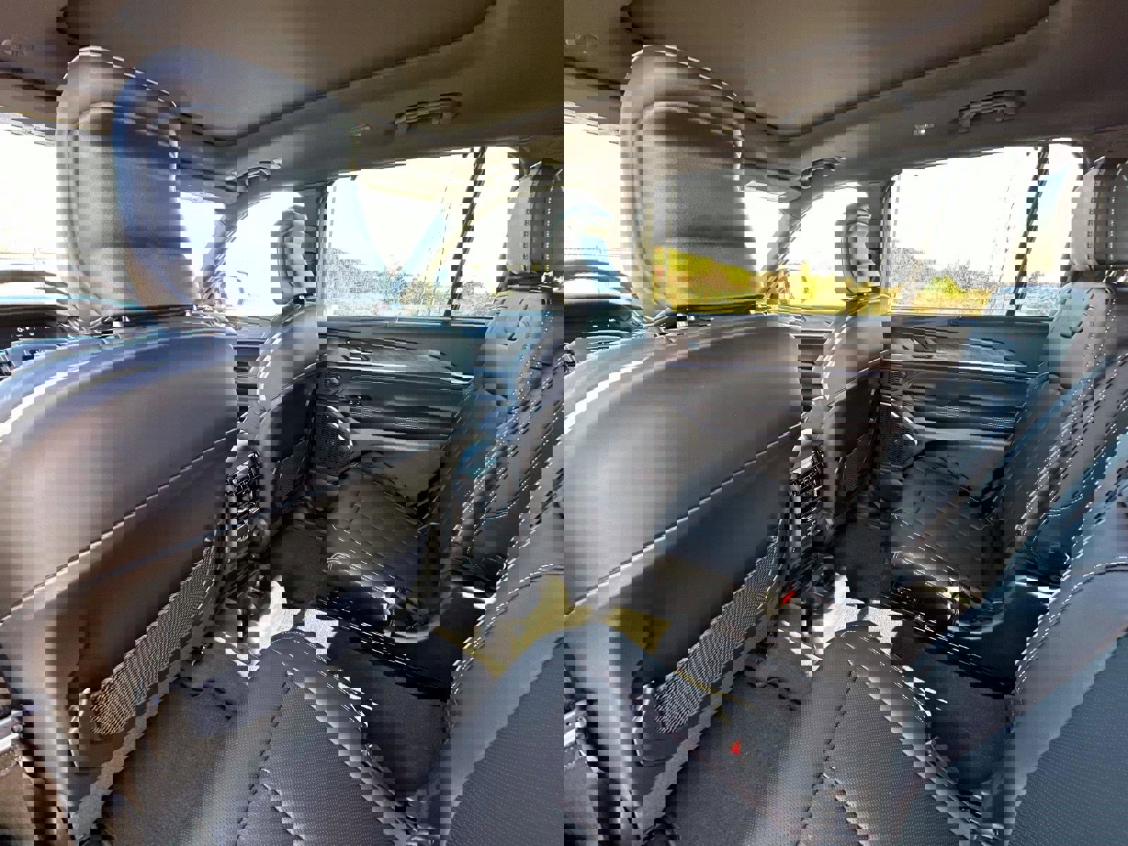 New 2025 Jeep Grand Cherokee L Overland w/ Advanced Protech Group III image 20