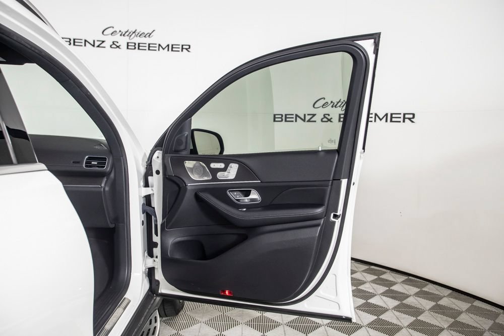 Used 2022 Mercedes-Benz GLS 450 4MATIC image 22