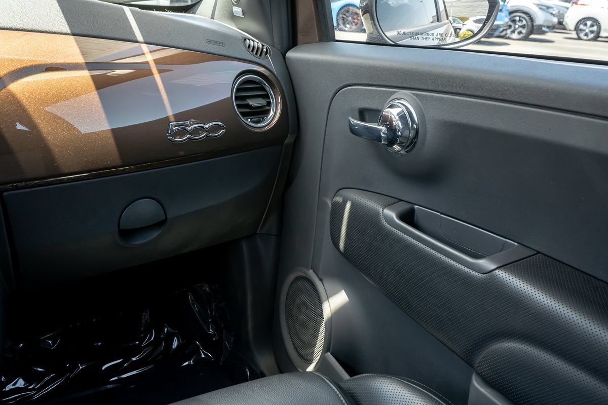 Used 2012 FIAT 500 Sport w/ Safety & Sound Pkg FWD image 15