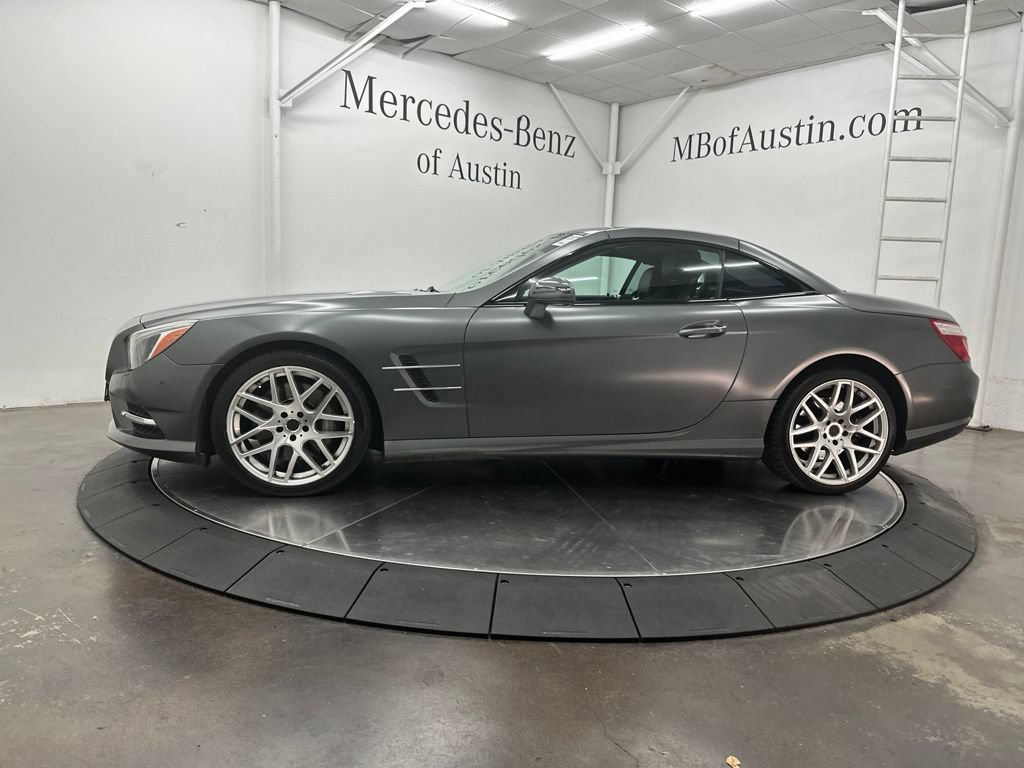 Used 2014 Mercedes-Benz SL 550 image 4