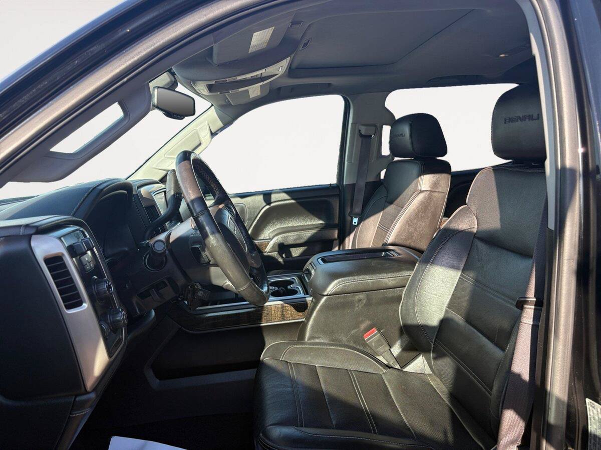 Used 2015 GMC Sierra 3500 Denali w/ Duramax Plus Package AWD/4WD image 9