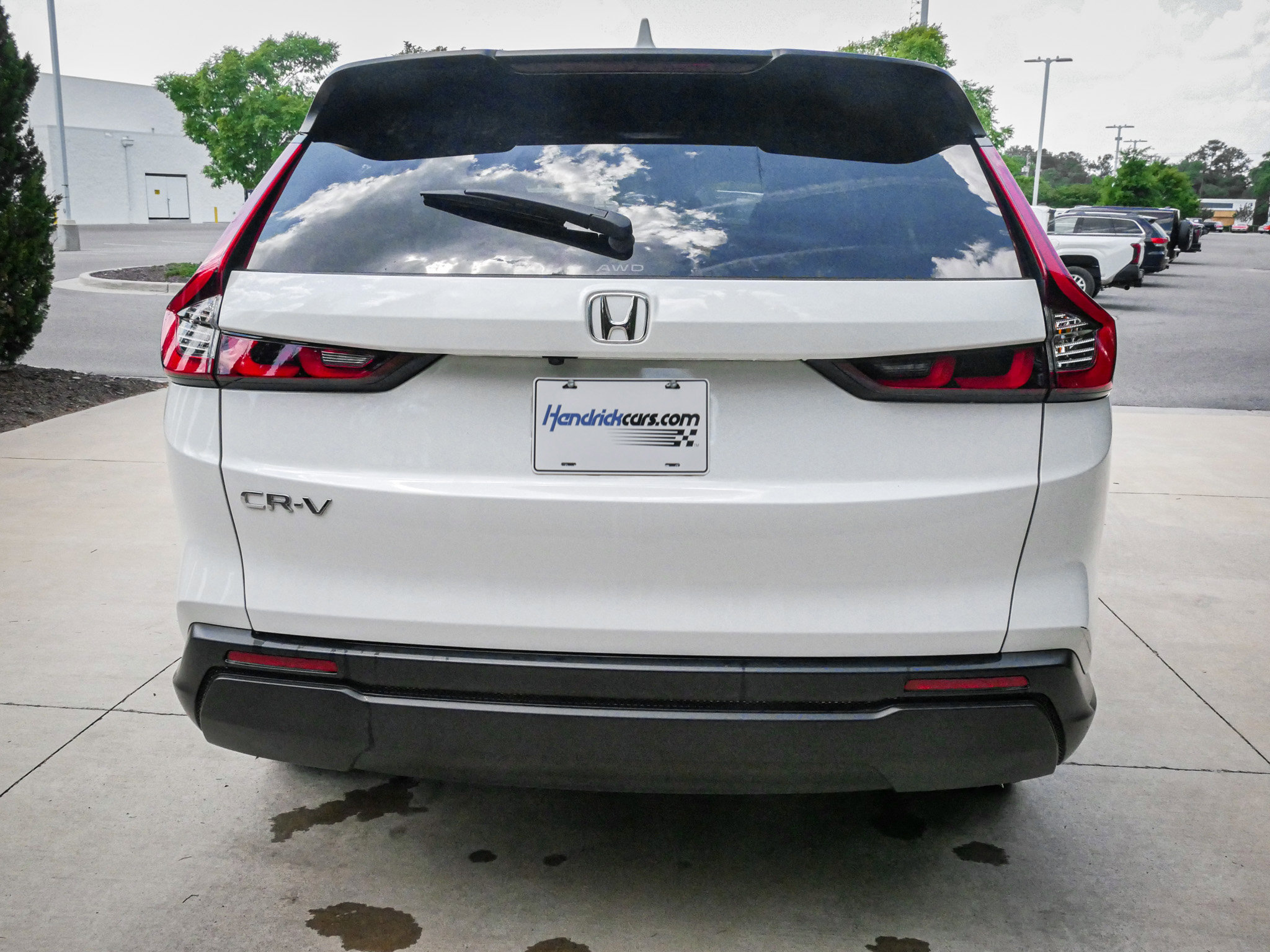 Used 2025 Honda CR-V EX image 10