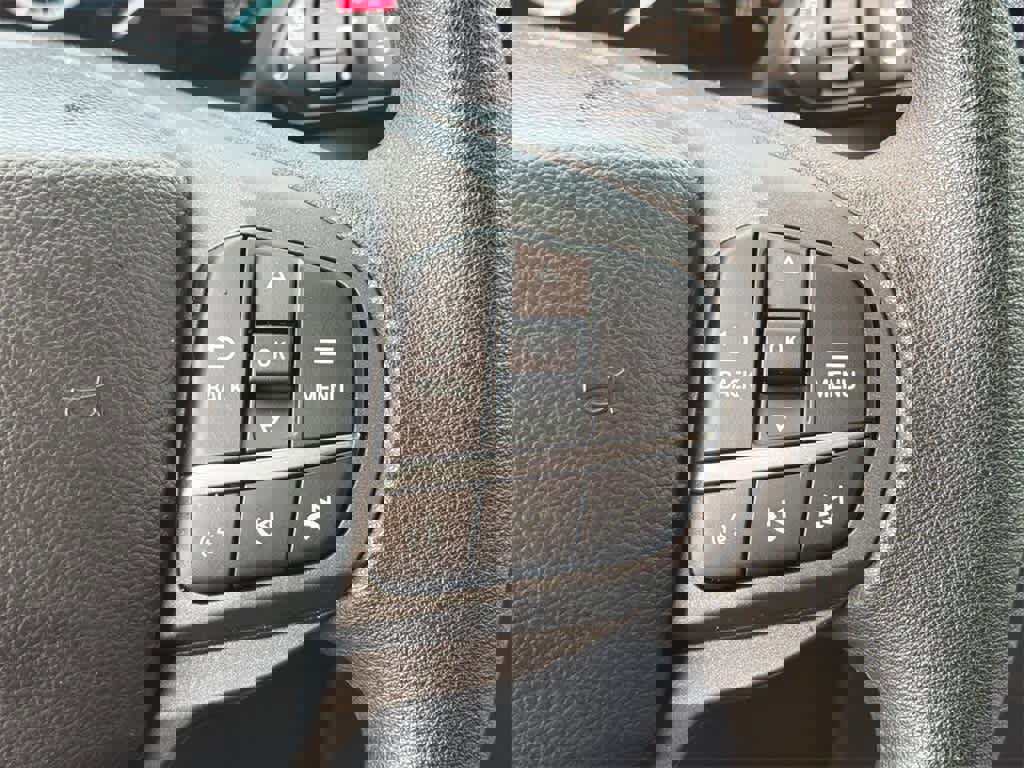 Certified 2024 Ford Explorer 2WD image 25