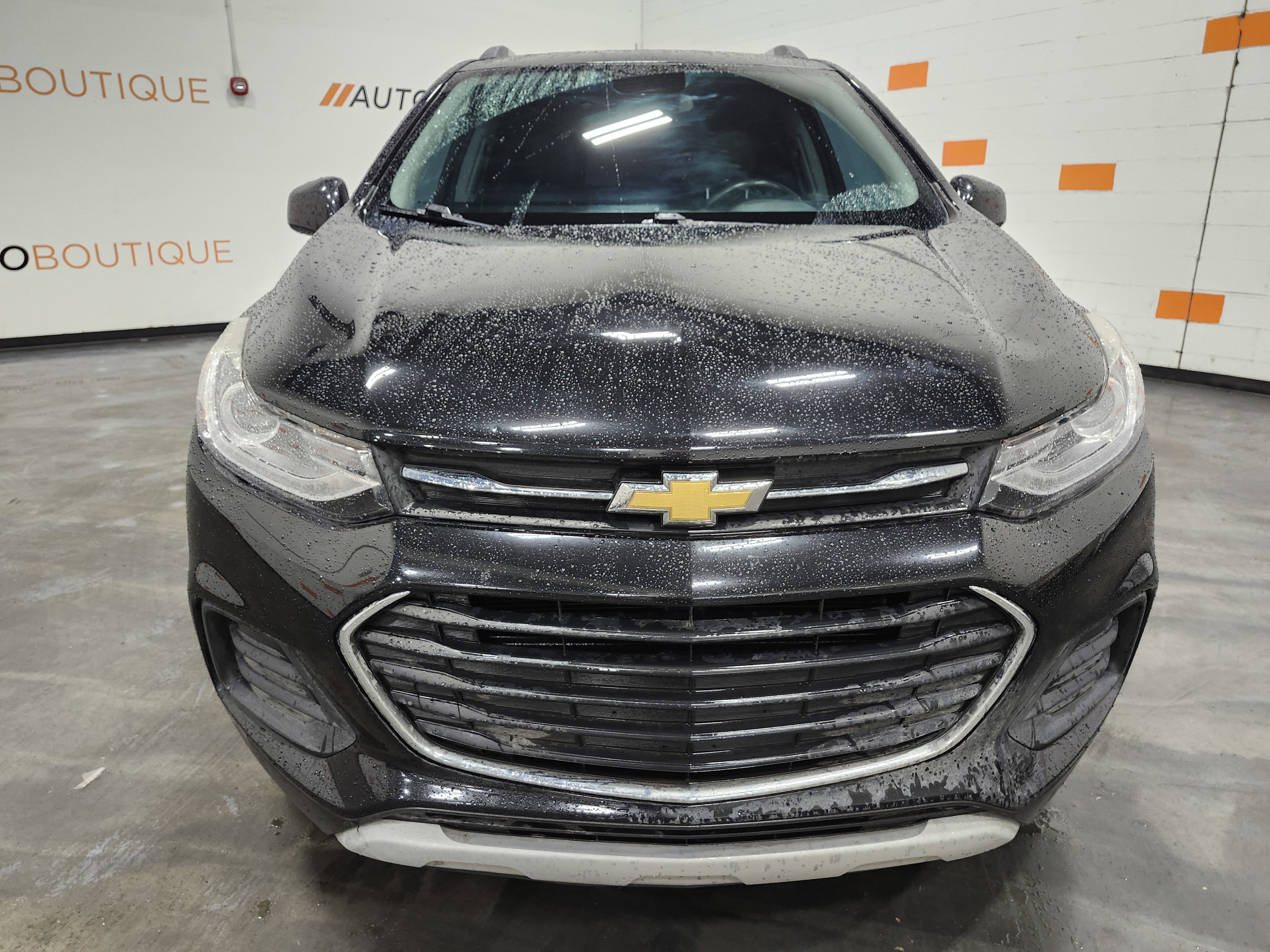 Used 2020 Chevrolet Trax LT w/ LT Convenience Package image 11