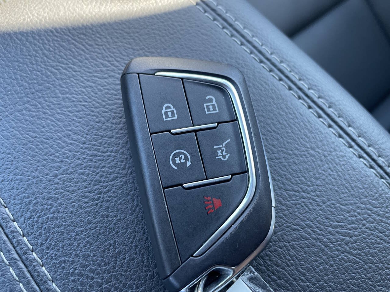 Used 2025 Cadillac XT4 Premium Luxury AWD/4WD image 26