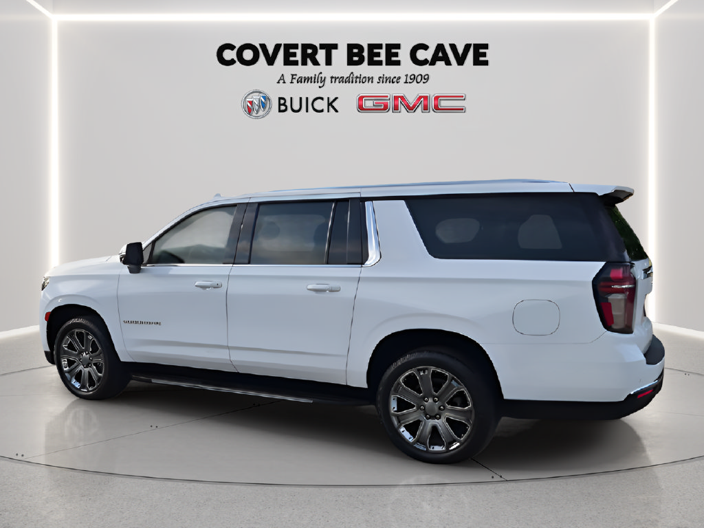 Used 2022 Chevrolet Suburban LT w/ Luxury Package AWD/4WD image 8