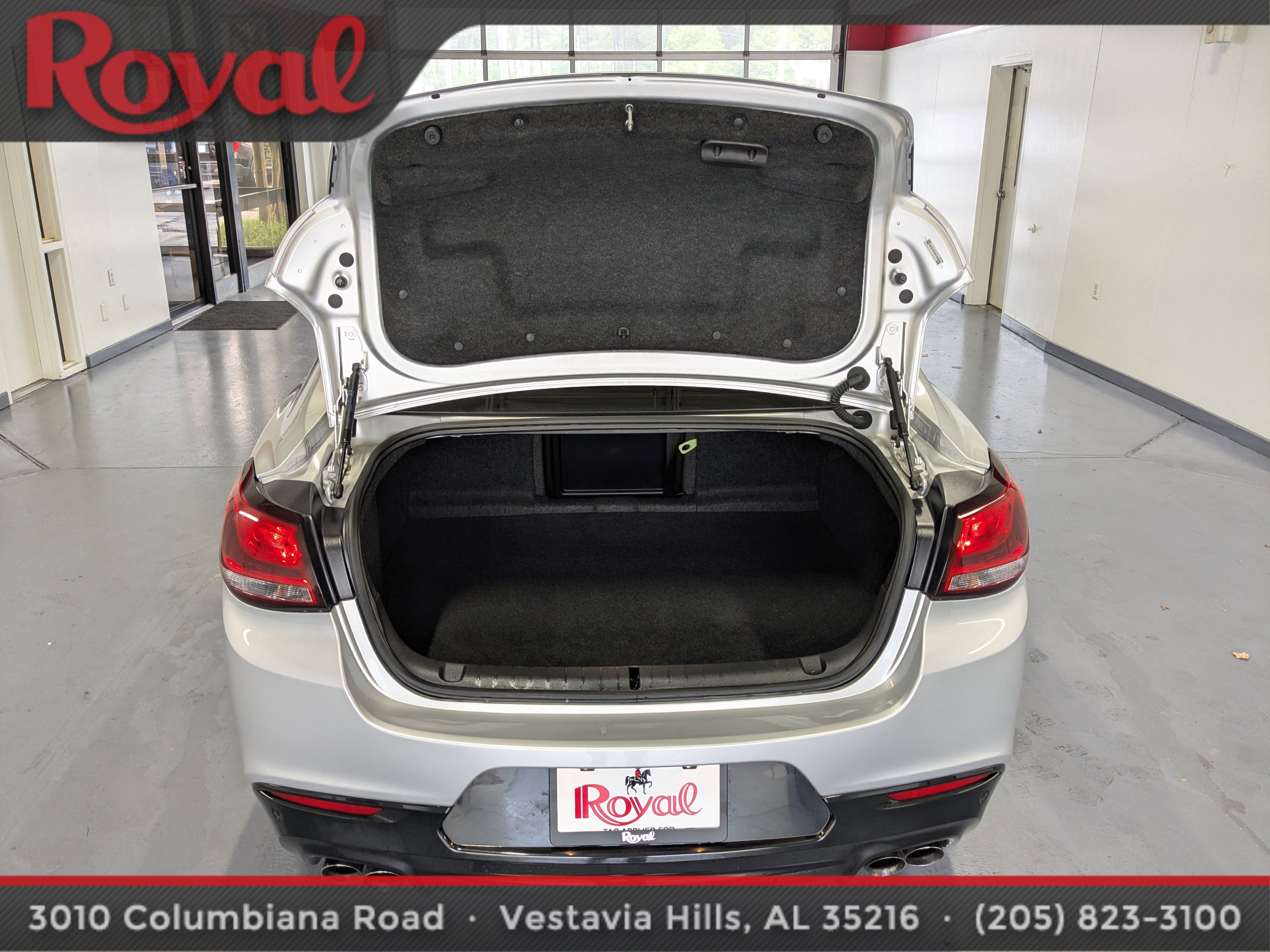Used 2016 Chevrolet SS RWD image 11