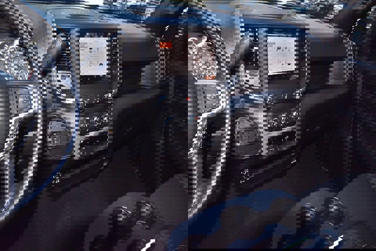 Used 2024 RAM 3500 Tradesman w/ Chrome Appearance Group image 25