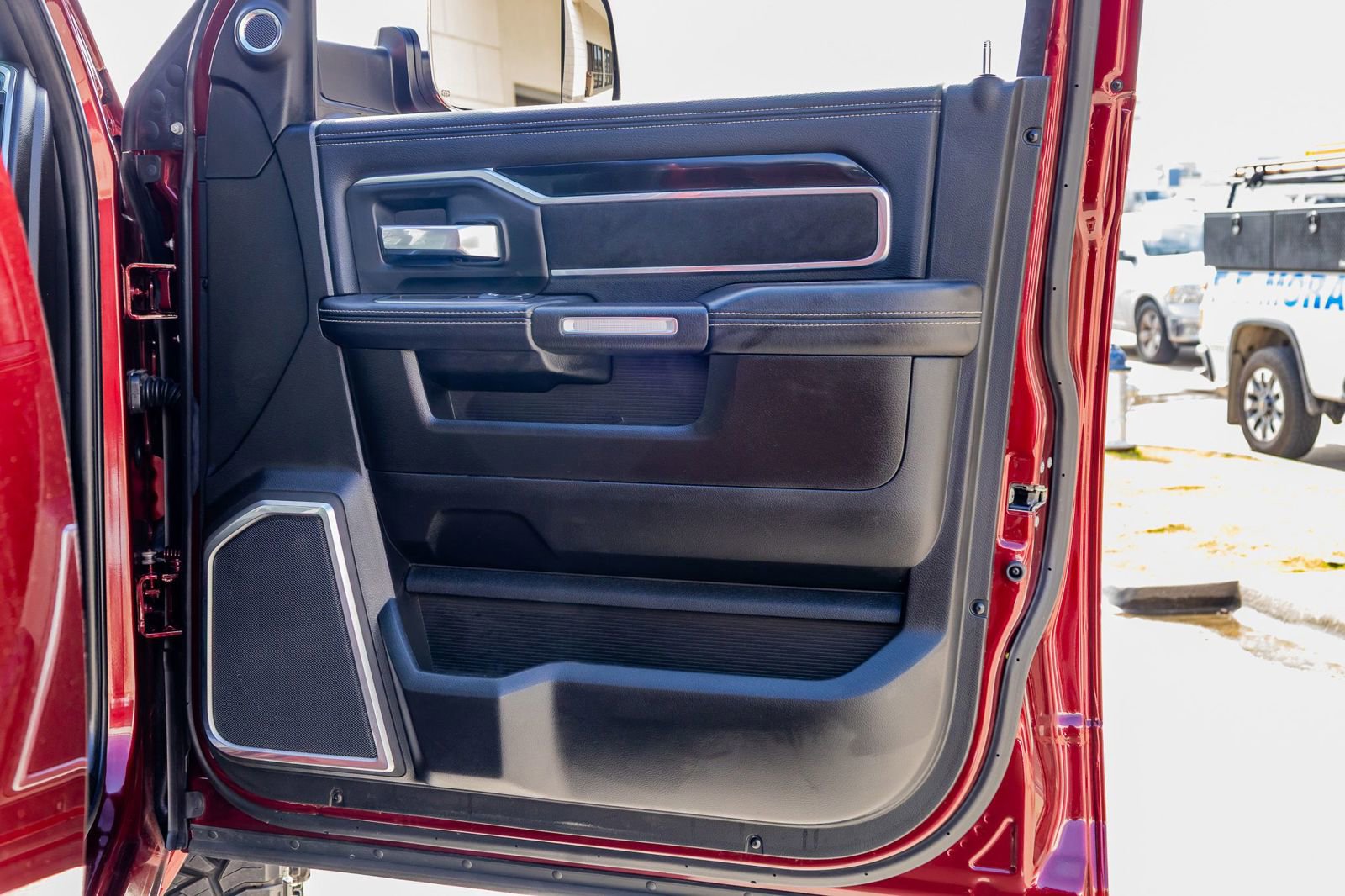Used 2019 RAM 3500 Laramie image 36