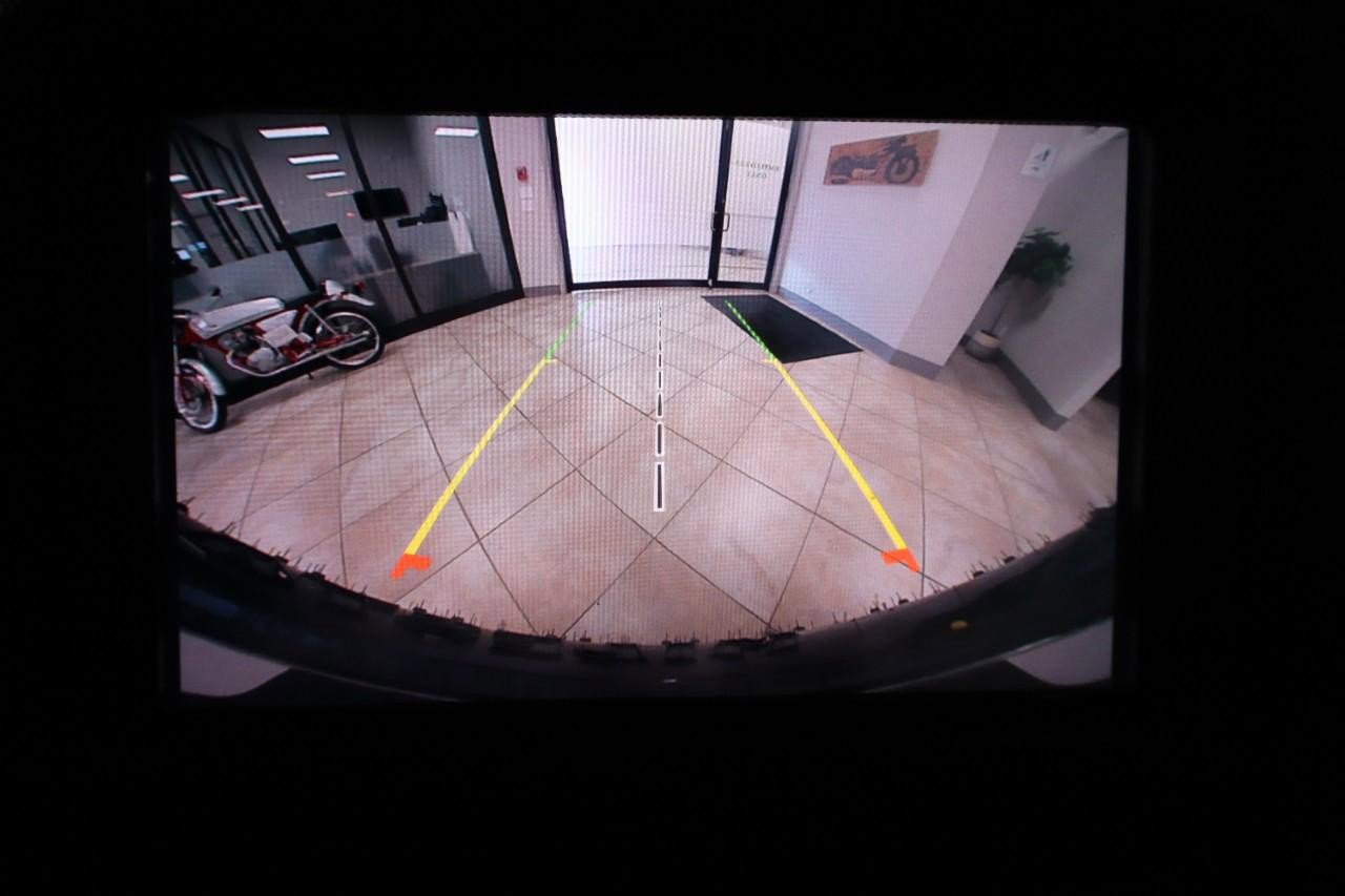 Used 2021 Jeep Wrangler Unlimited Rubicon w/ Steel Bumper Group image 14