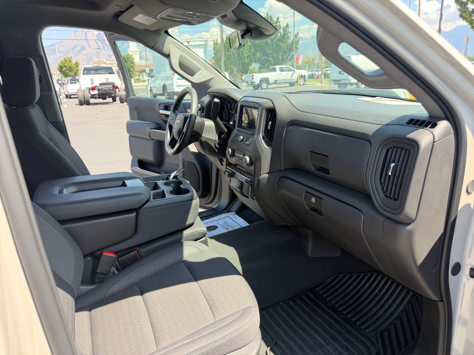 New 2026 Chevrolet Silverado 1500 Custom AWD/4WD image 16