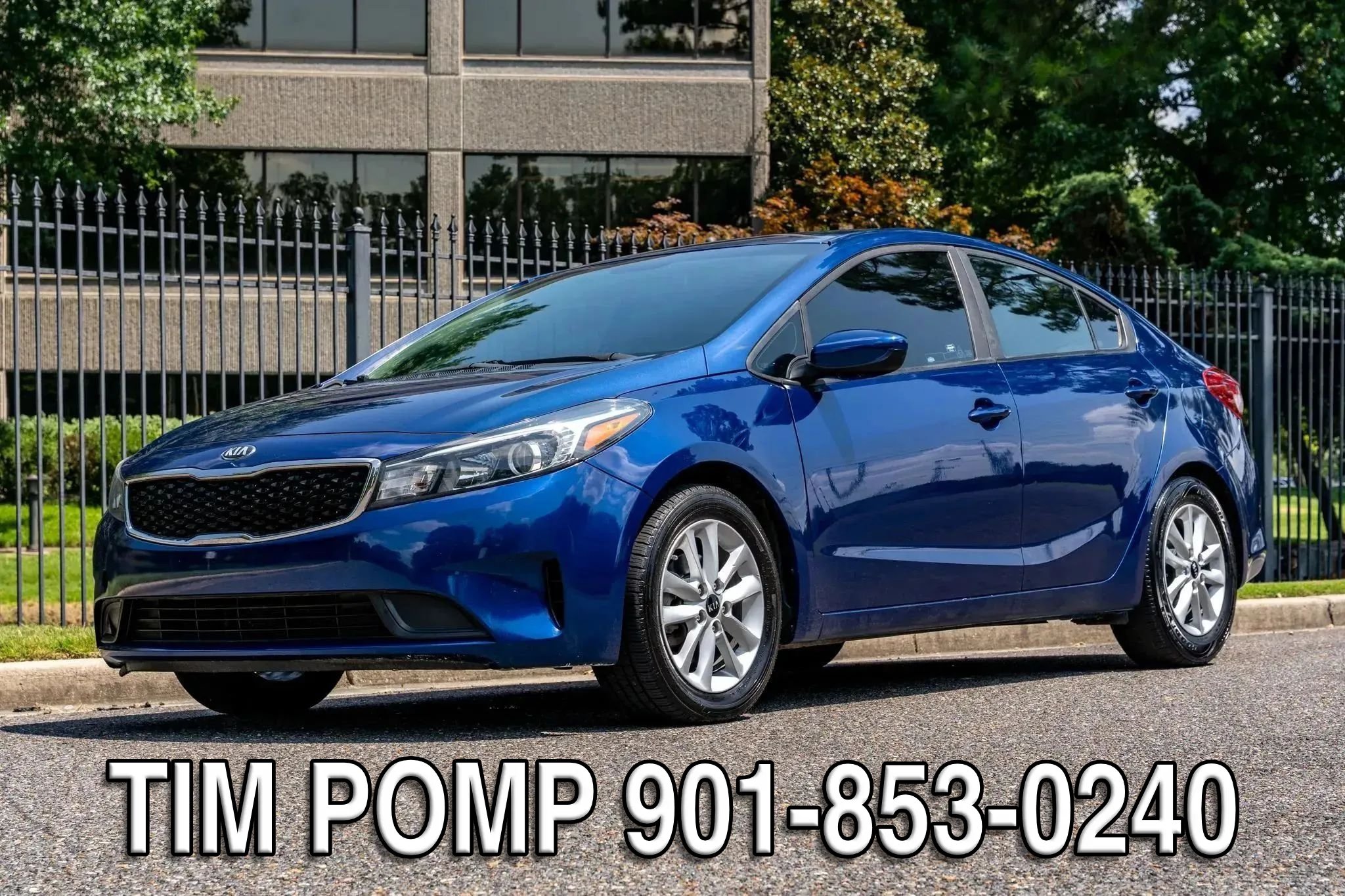 Used 2017 Kia Forte S FWD image 1