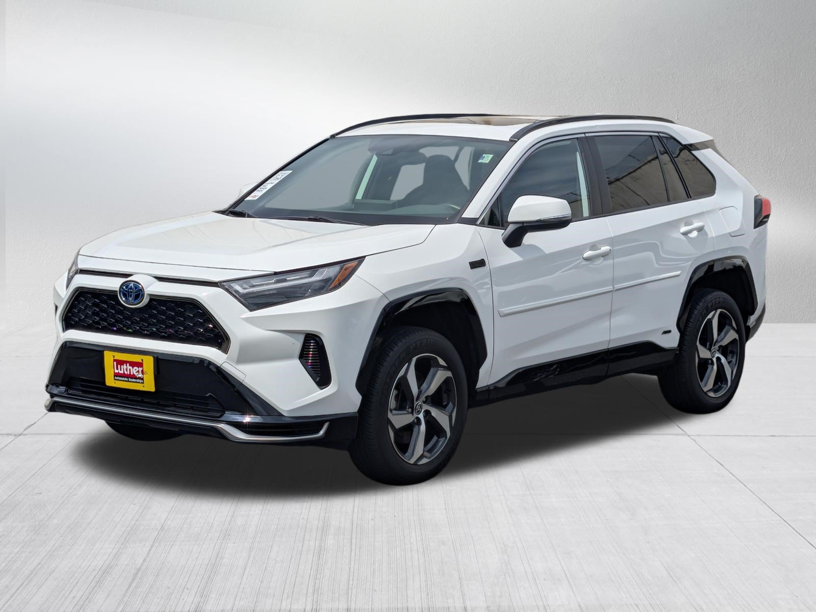 Used 2023 Toyota RAV4 SE w/ Weather & Moonroof Package AWD/4WD image 3