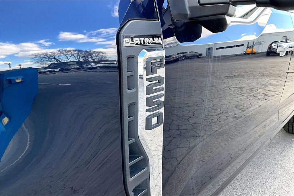 Used 2024 Ford F250 Platinum image 6