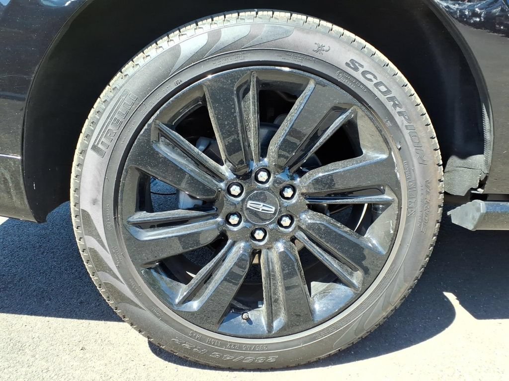 Certified 2024 Lincoln Navigator Reserve AWD/4WD image 25