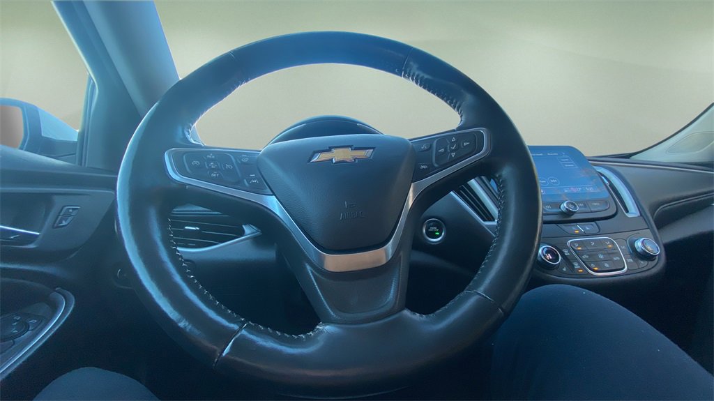 Used 2022 Chevrolet Malibu LT w/ Leather Package image 10