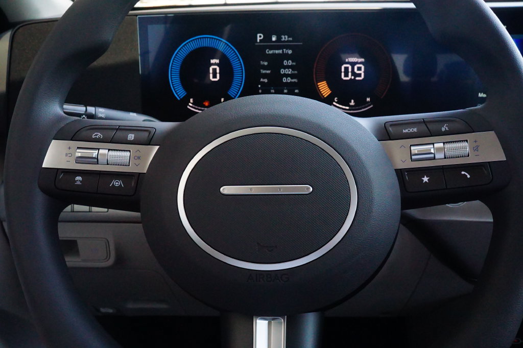 New 2027 Hyundai Kona SE FWD image 12