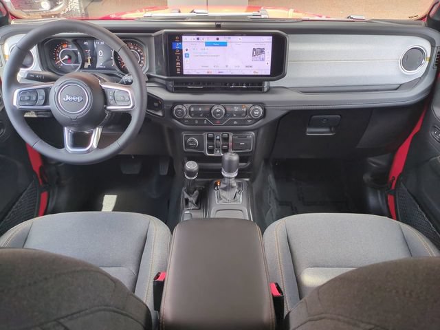 Used 2026 Jeep Wrangler Unlimited Sahara AWD/4WD image 15