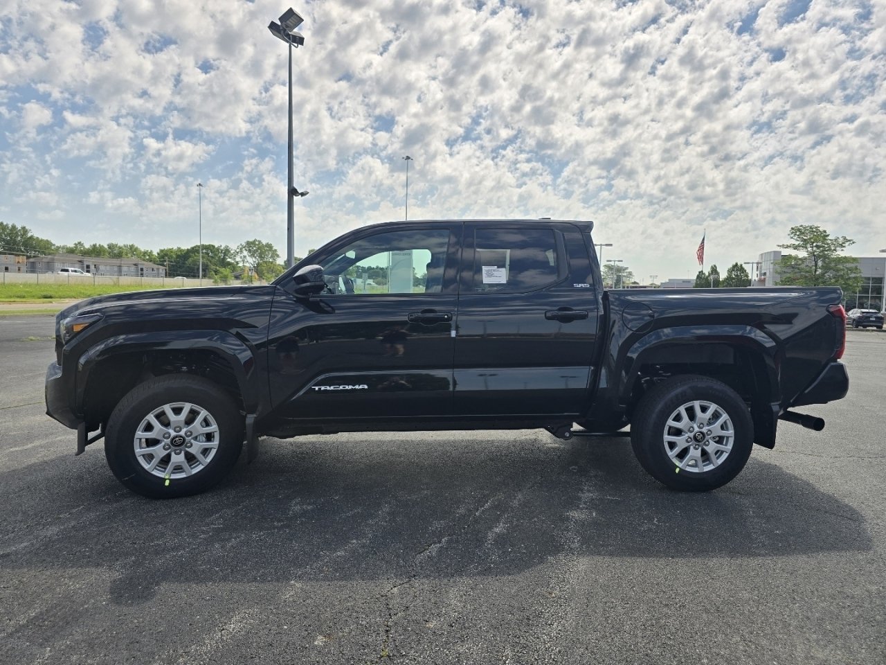 New 2026 Toyota Tacoma SR5 AWD/4WD image 12