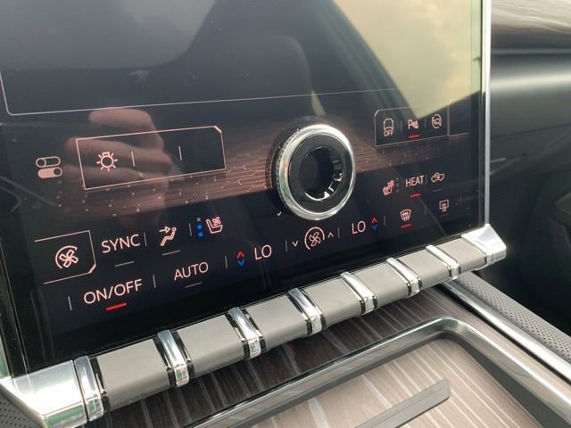 New 2025 GMC Sierra EV Denali image 24