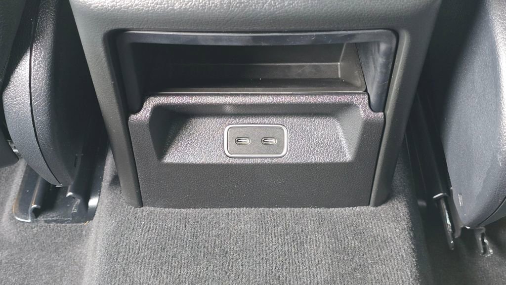 Used 2024 Mercedes-Benz GLE 450e 4MATIC image 18