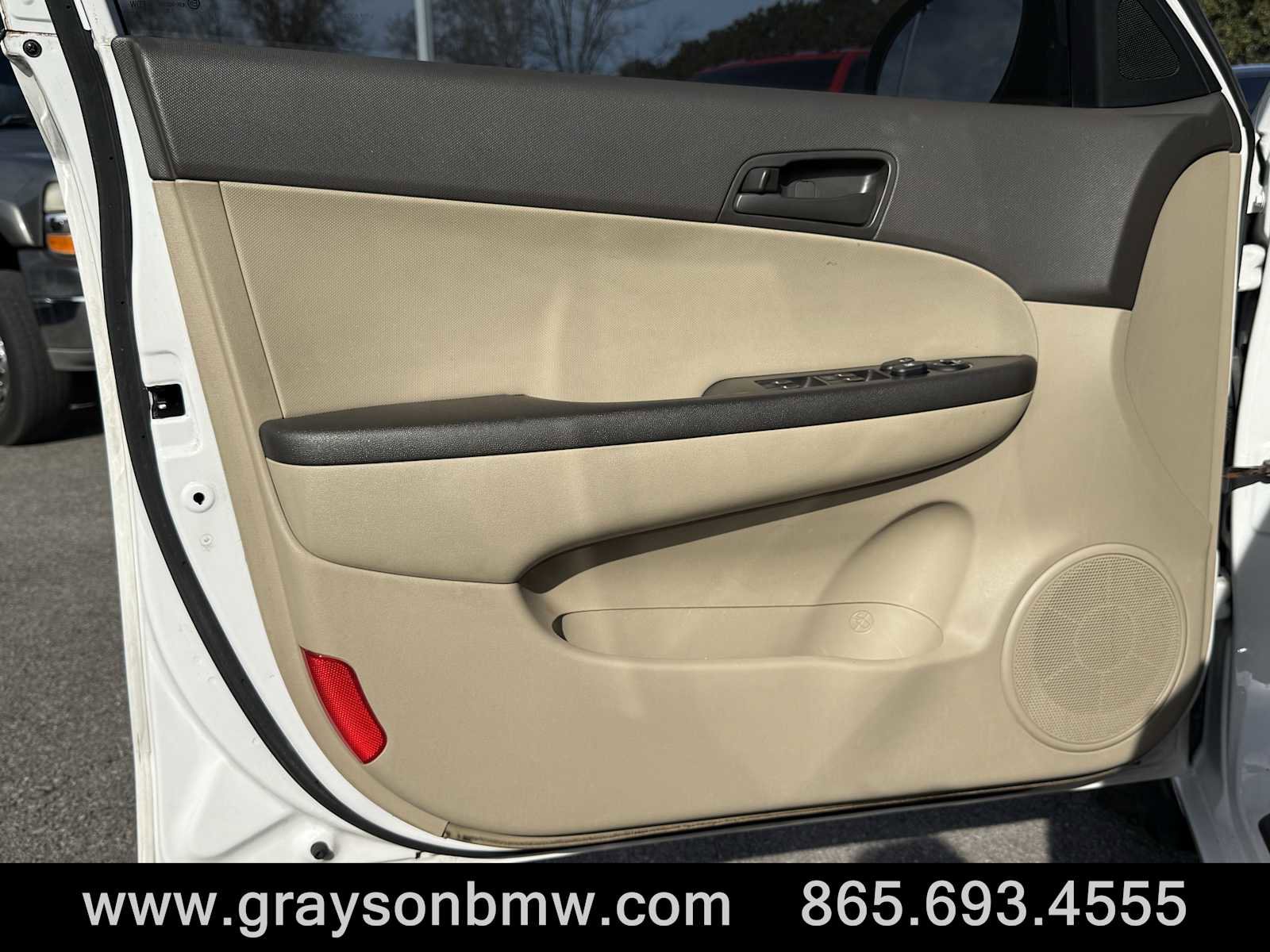 Used 2011 Hyundai Elantra GLS image 11