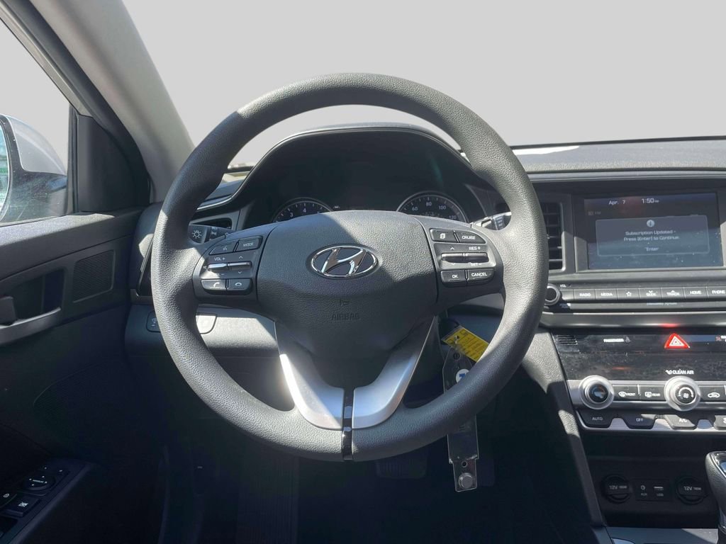 Used 2020 Hyundai Elantra SEL w/ Cargo Package (C1) FWD image 13