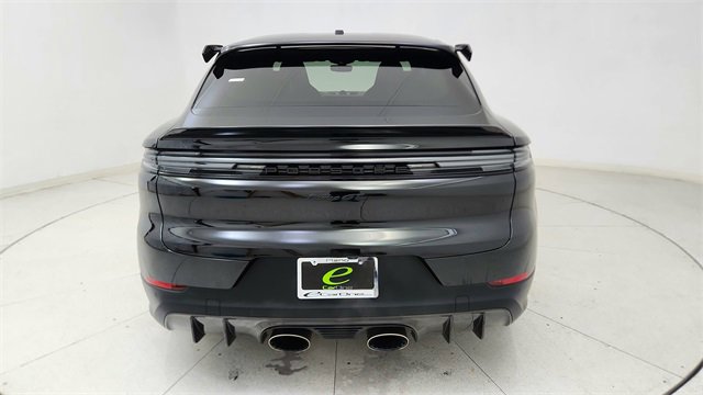 Used 2024 Porsche Cayenne Turbo GT image 5