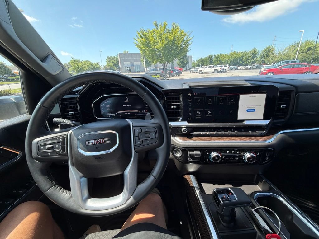 Used 2024 GMC Sierra 1500 Elevation w/ X31 Off-Road Package AWD/4WD image 16