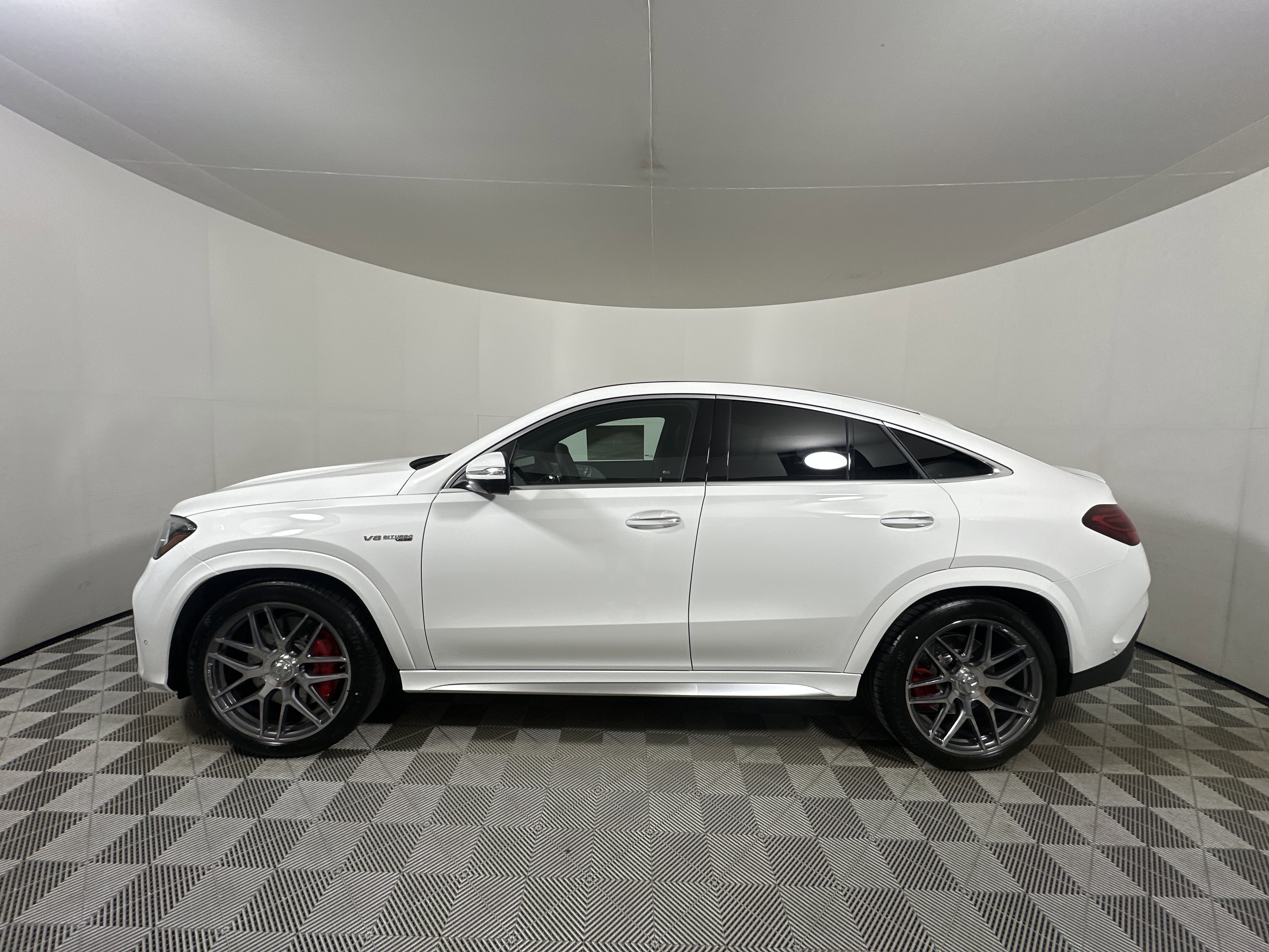 New 2026 Mercedes-Benz GLE 63 AMG S image 4