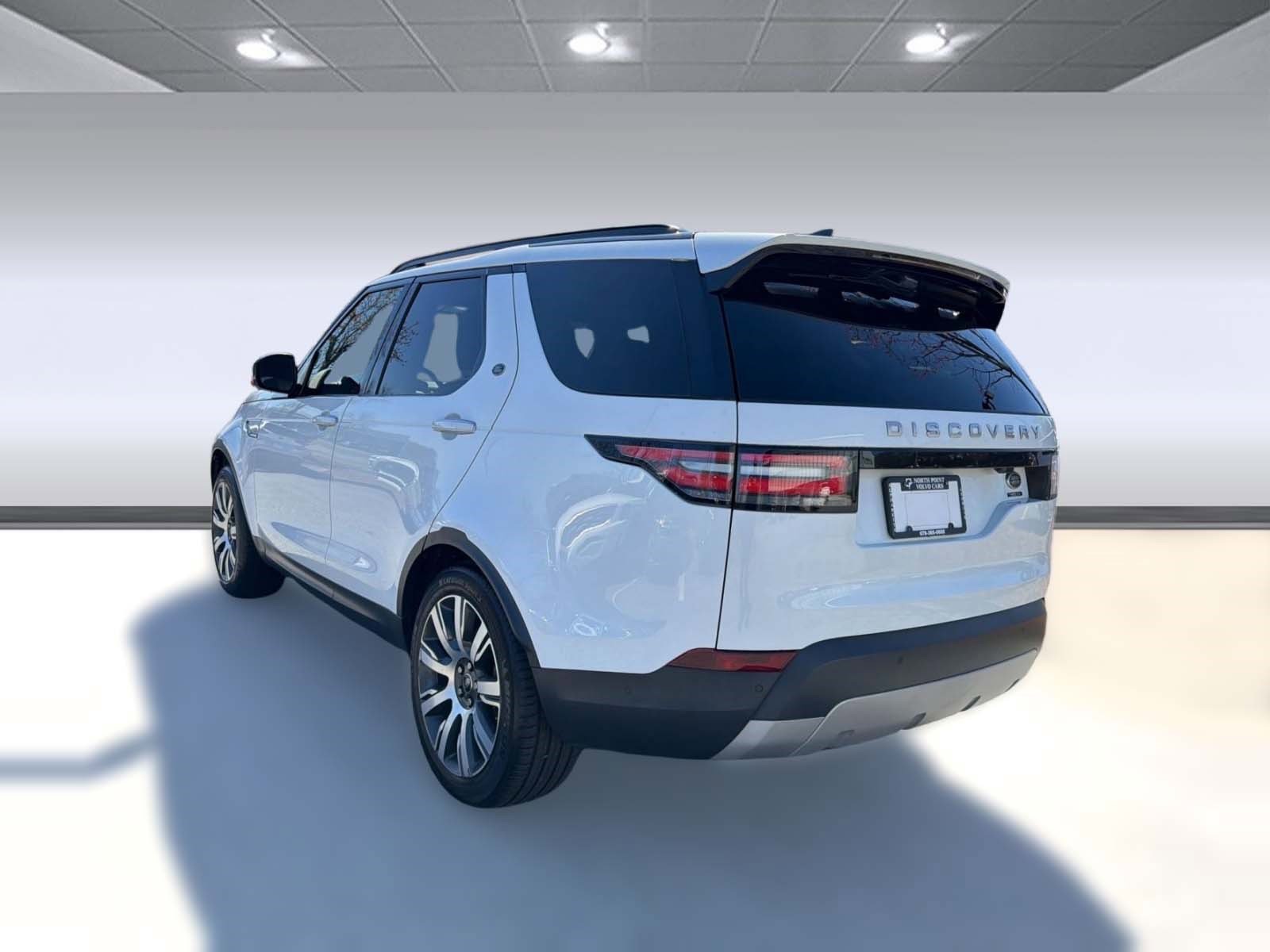 Used 2018 Land Rover Discovery HSE Luxury image 3