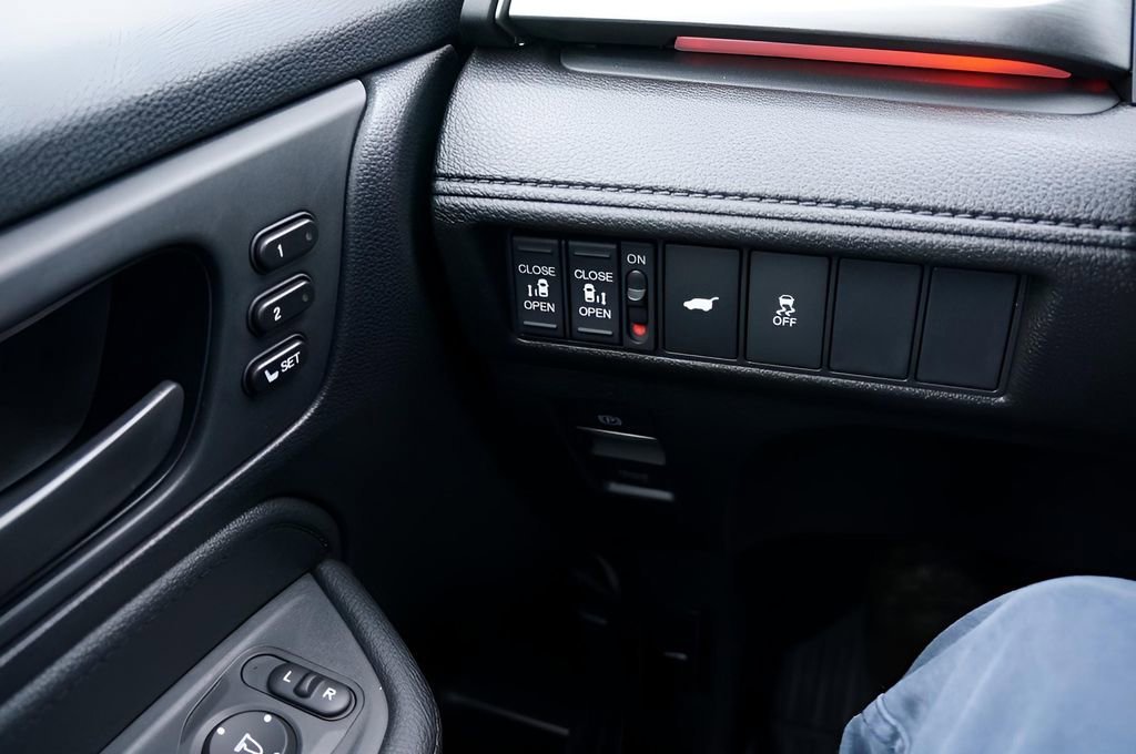 New 2026 Honda Odyssey Sport-L image 18