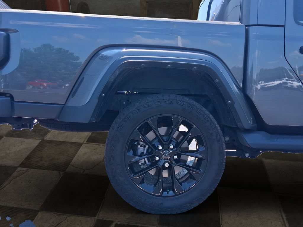 Used 2025 Jeep Gladiator Sport AWD/4WD image 8