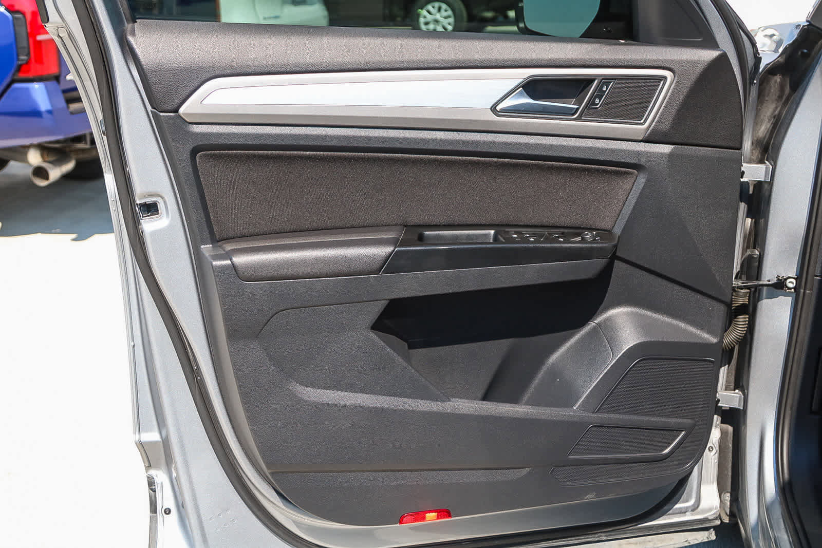 Used 2021 Volkswagen Atlas S image 23