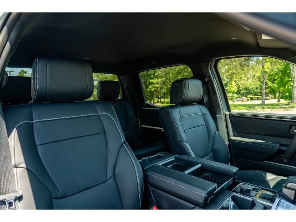 Used 2026 Toyota Tundra Limited AWD/4WD image 18