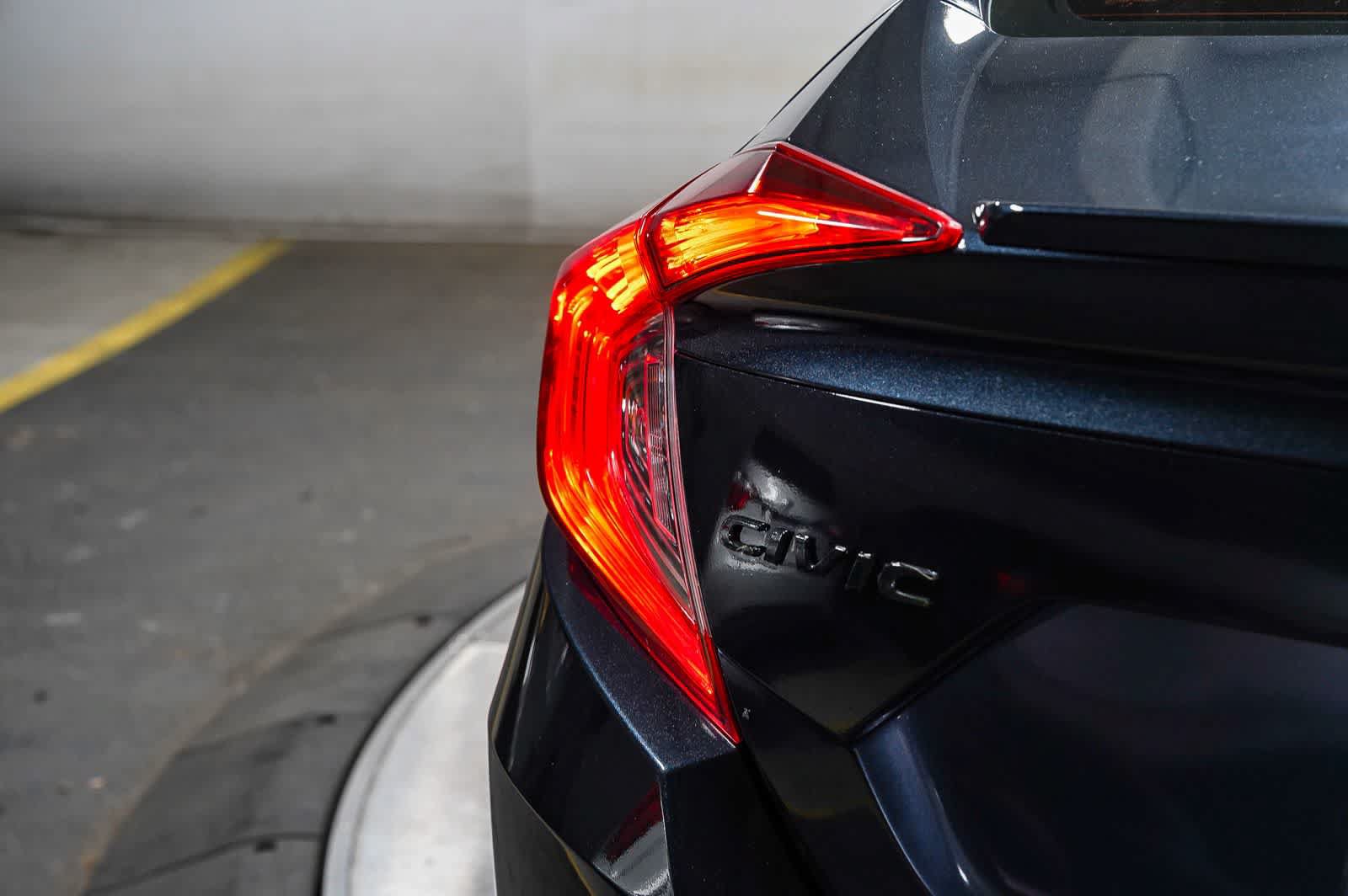 Used 2018 Honda Civic EX-T image 11