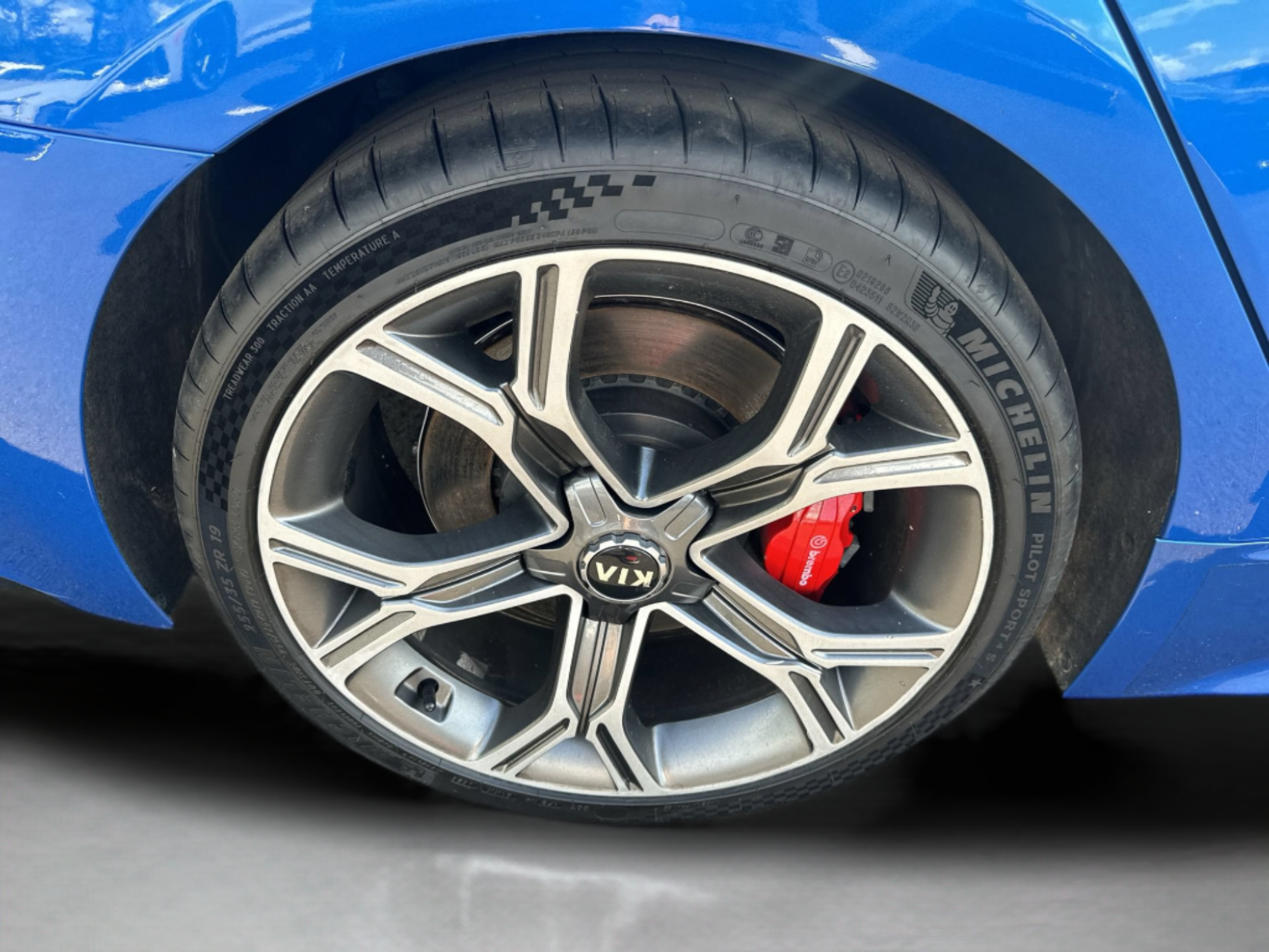 Used 2019 Kia Stinger GT RWD image 25