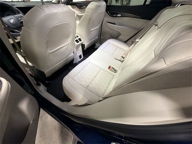 Used 2023 Buick Envision Avenir image 59