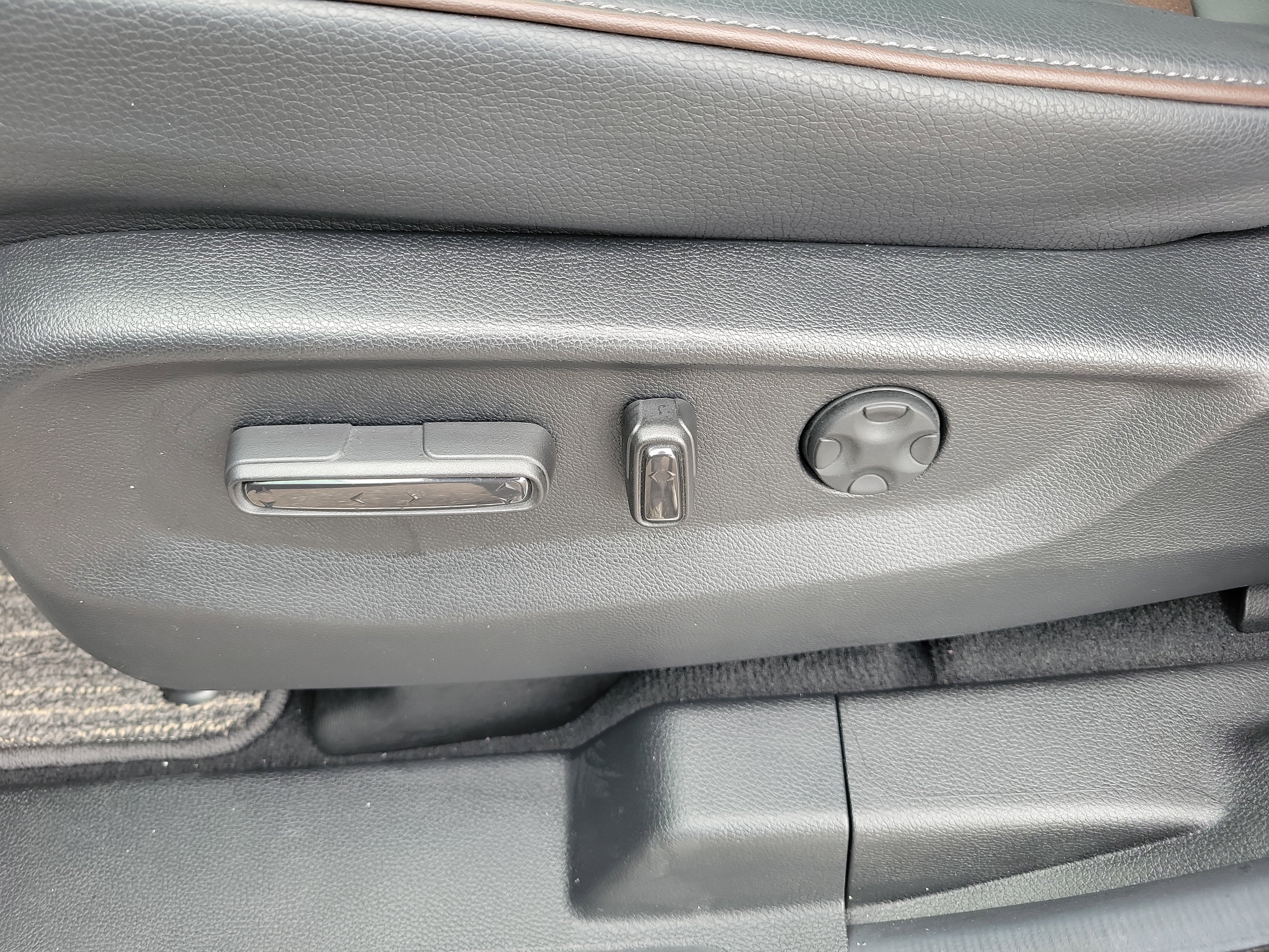 Used 2025 Honda Odyssey Elite image 27