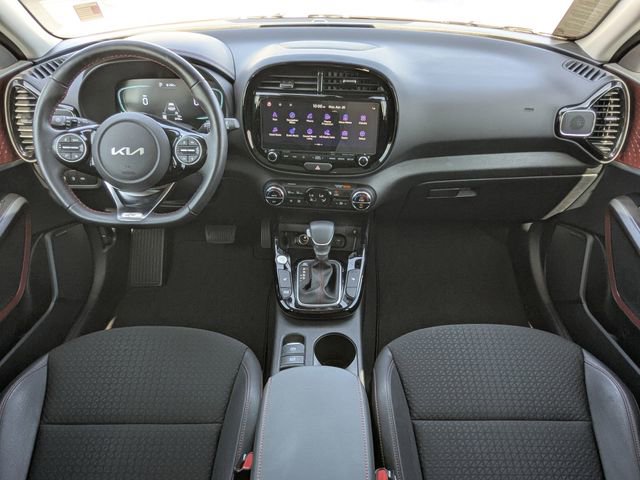 Certified 2025 Kia Soul GT-Line w/ GT-Line Technology Package image 17