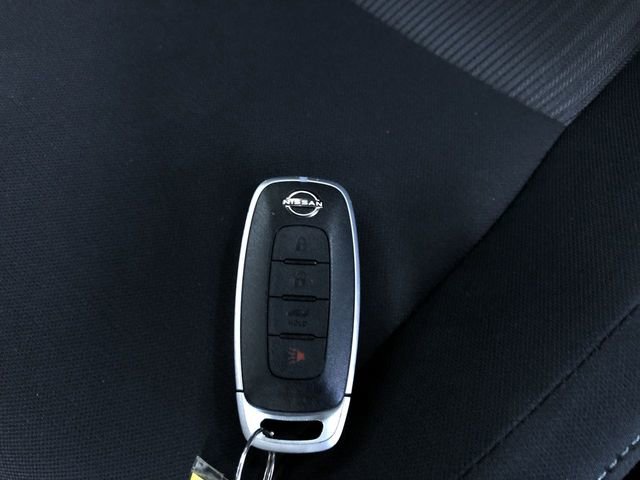 Used 2025 Nissan Sentra SV FWD image 32
