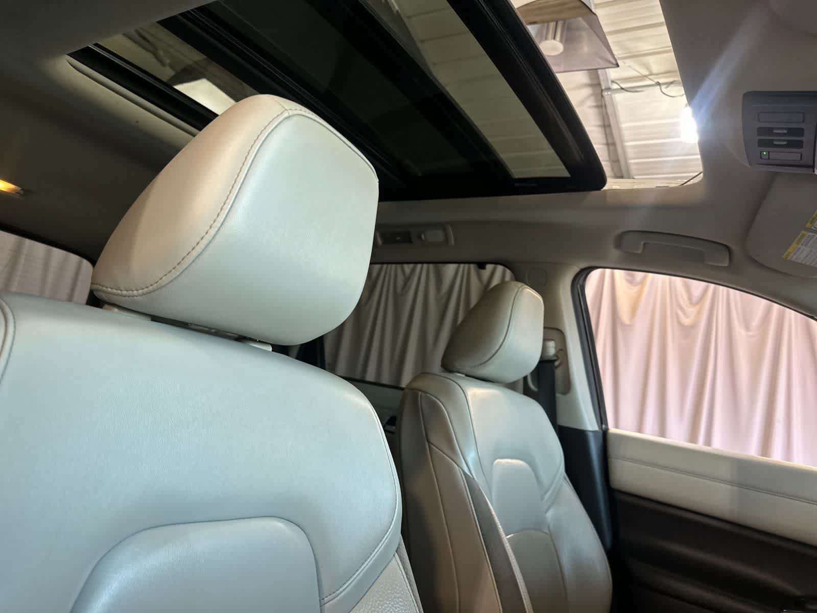 Used 2022 Nissan Pathfinder SL w/ SL Premium Package FWD image 19