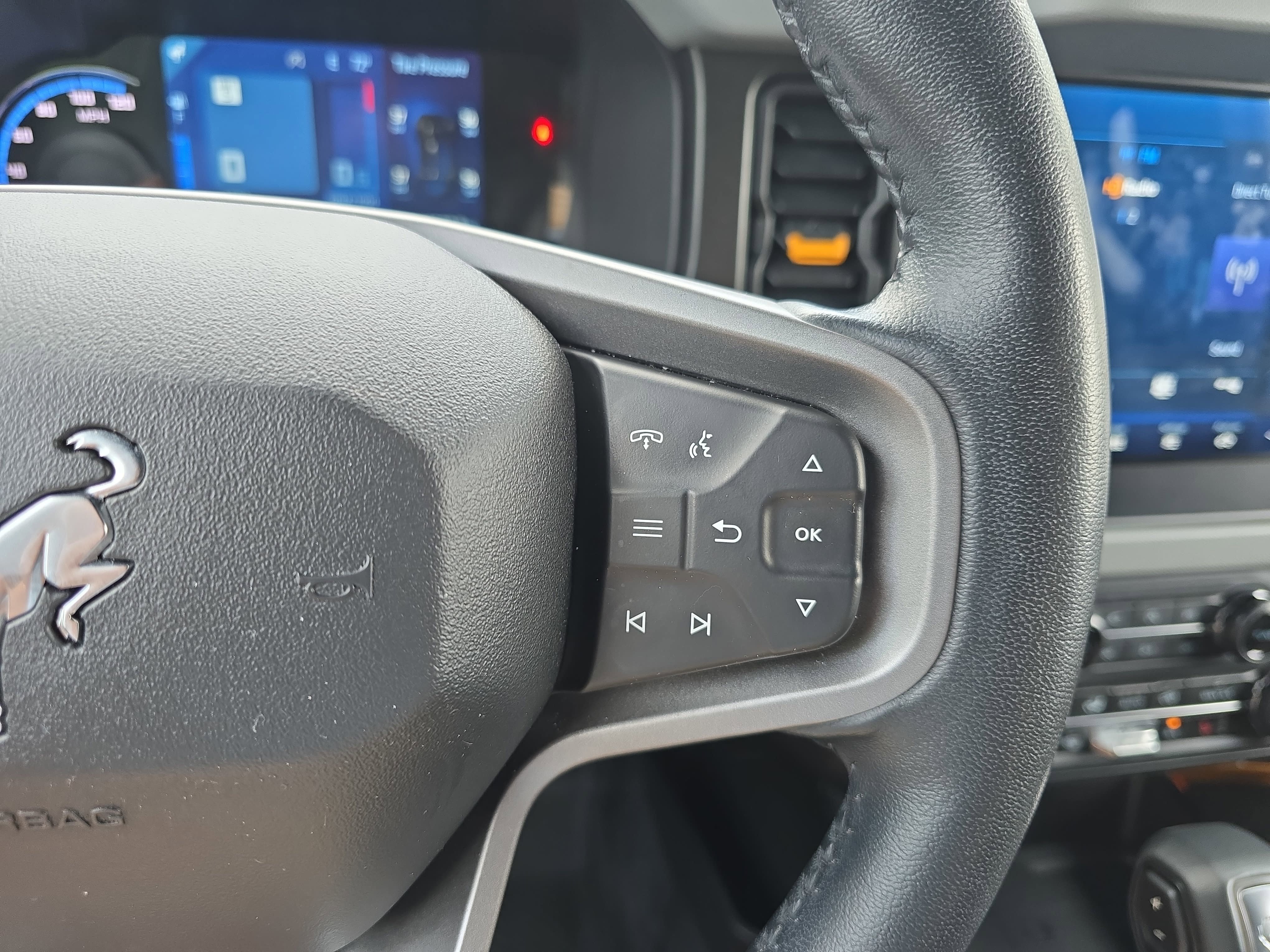 Used 2023 Ford Bronco Badlands AWD/4WD image 16